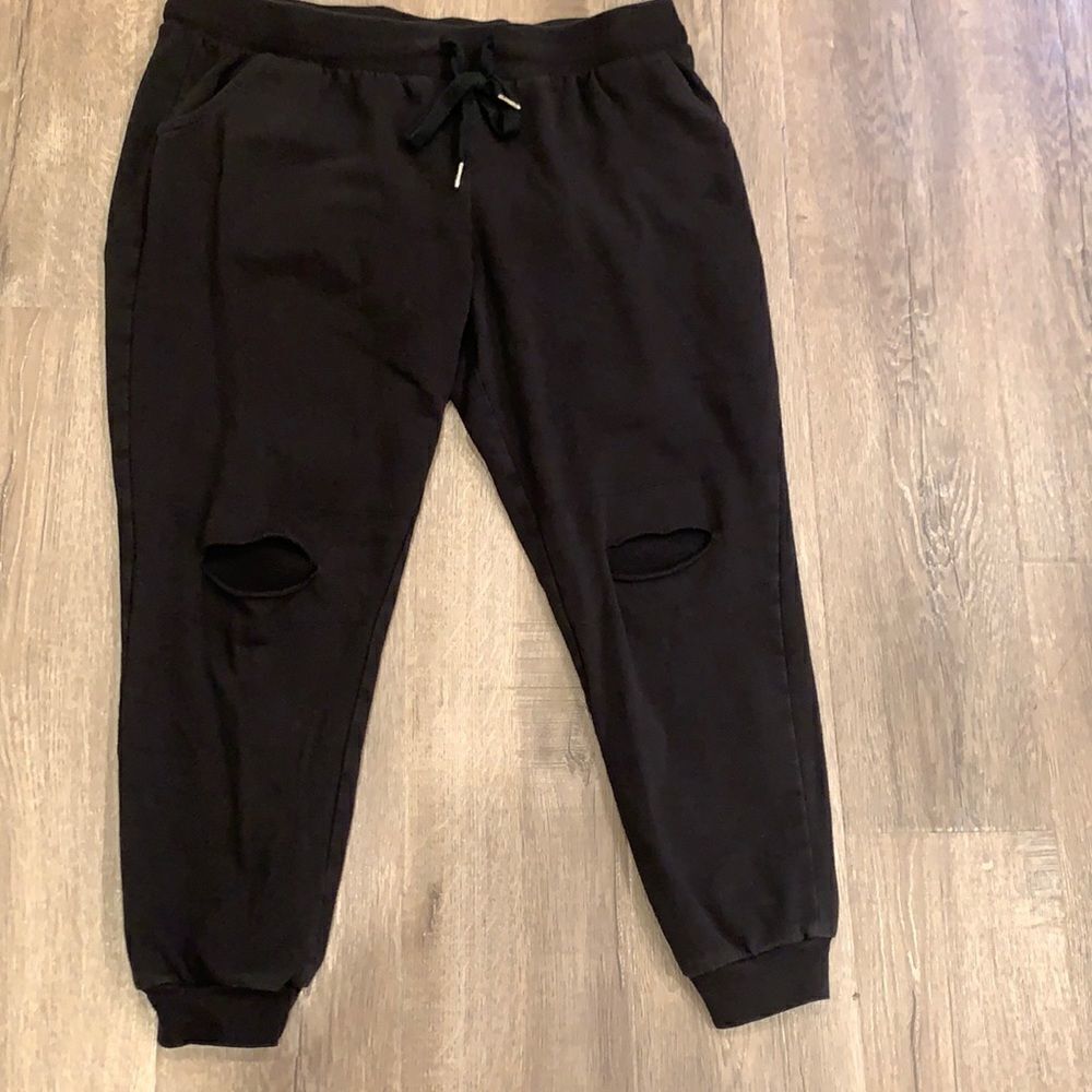 Black jogger pants